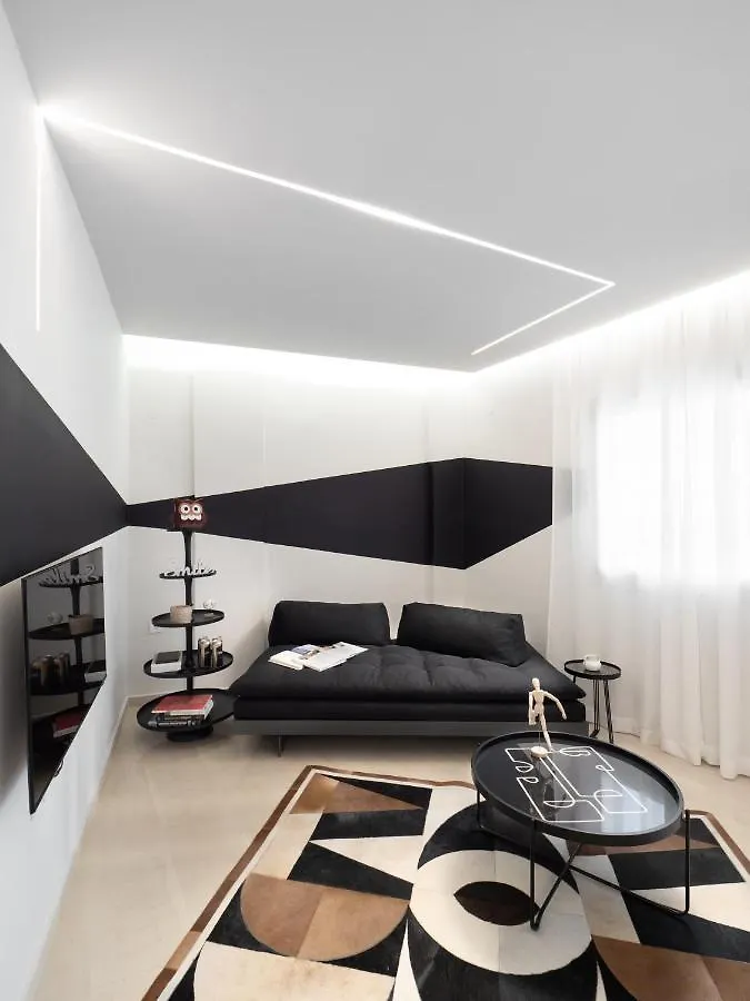 The H Experience - Stylish 2Bd Apt With Balcony In Heraklion Center